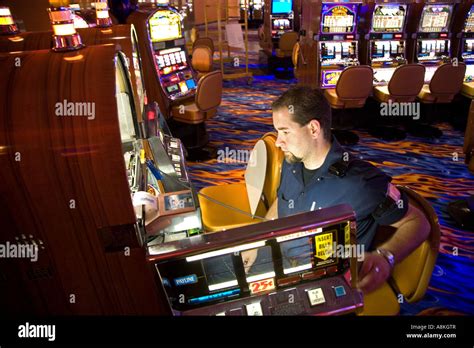 How to Become a Slot Technician .